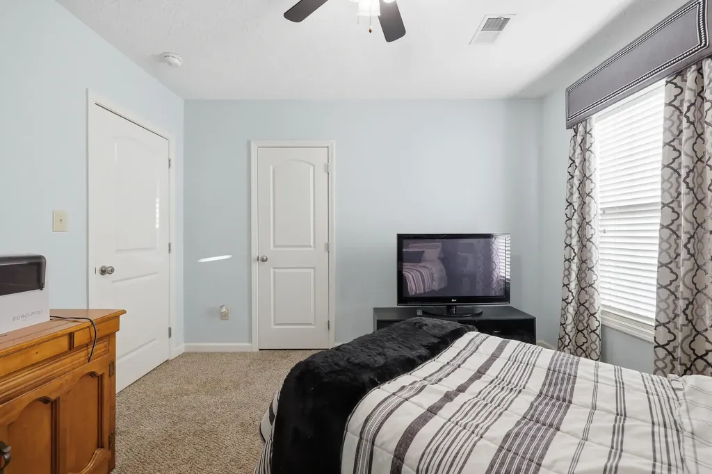 1005 Running Brook Drive Lawrenceburg KY 40342