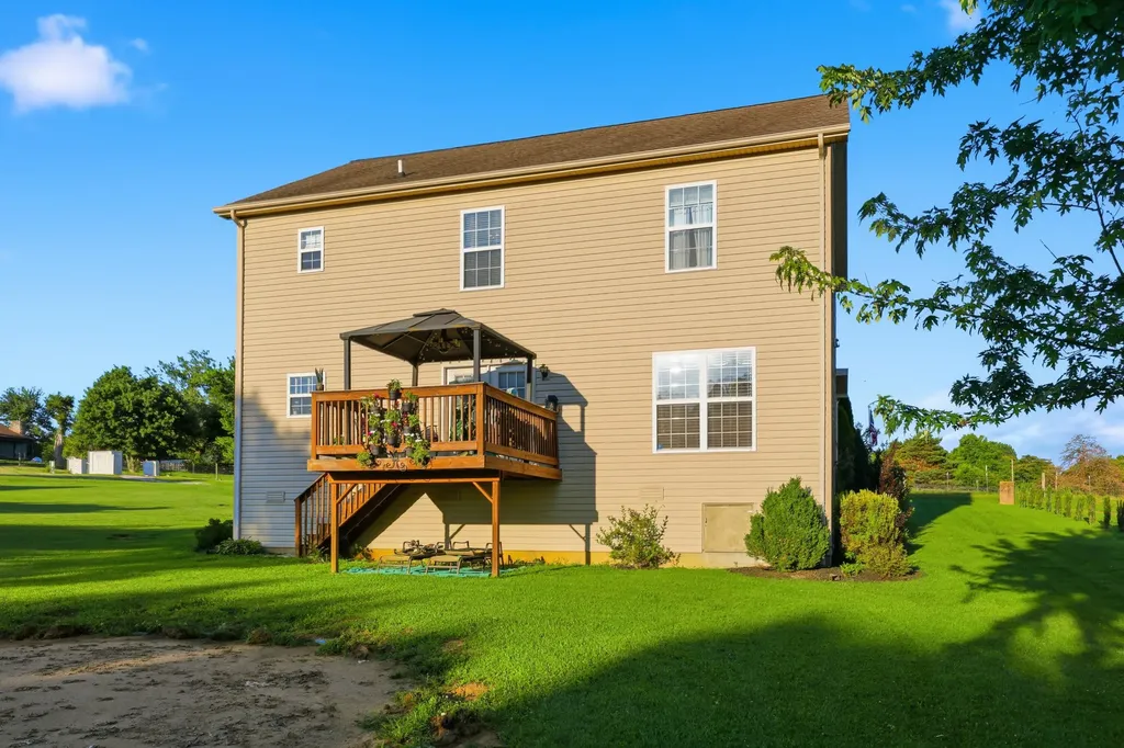 1005 Running Brook Drive Lawrenceburg KY 40342