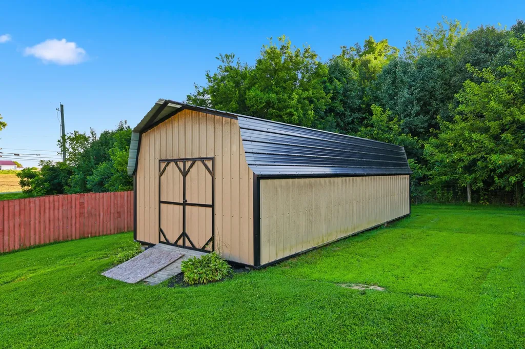 1005 Running Brook Drive Lawrenceburg KY 40342