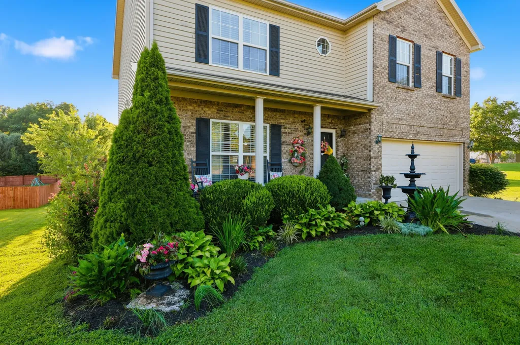 1005 Running Brook Drive Lawrenceburg KY 40342