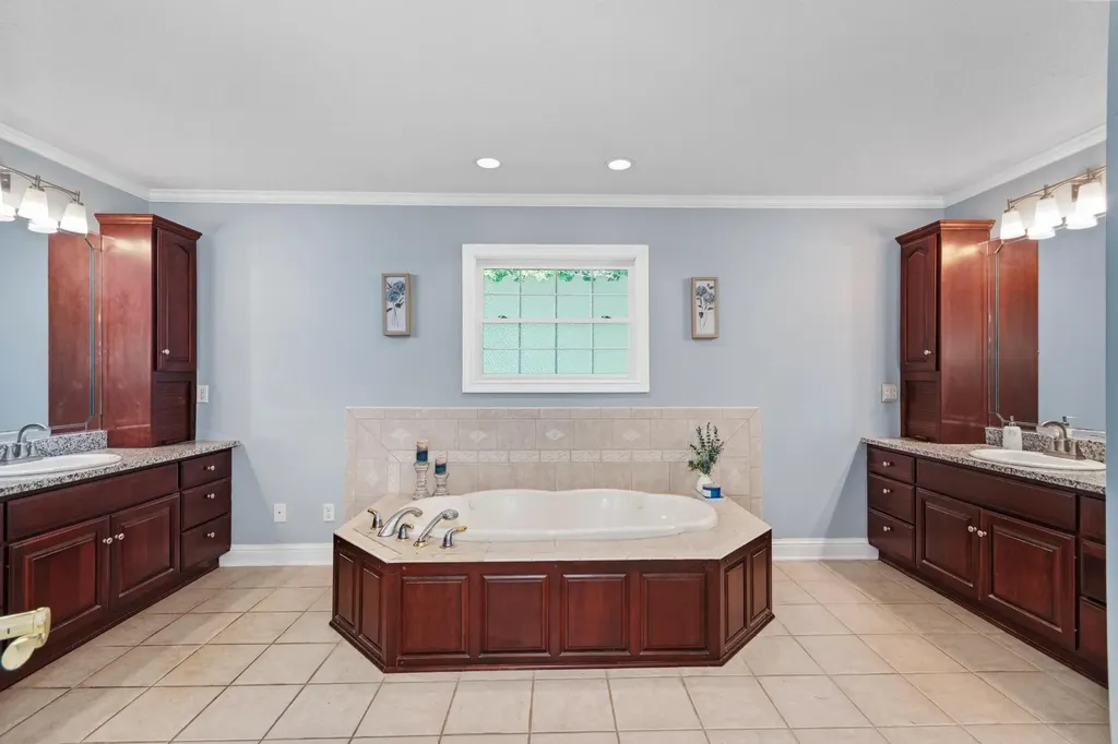 315 Stonecreek Place Paducah KY 42003