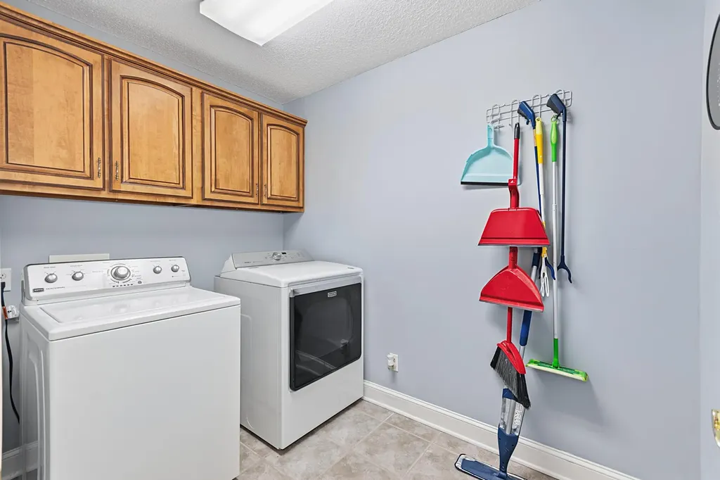 315 Stonecreek Place Paducah KY 42003
