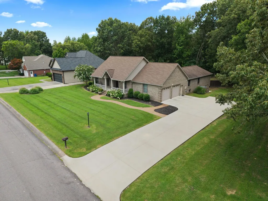 315 Stonecreek Place Paducah KY 42003