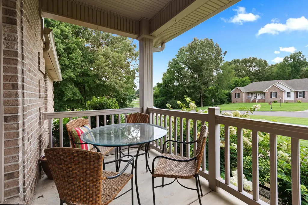 315 Stonecreek Place Paducah KY 42003