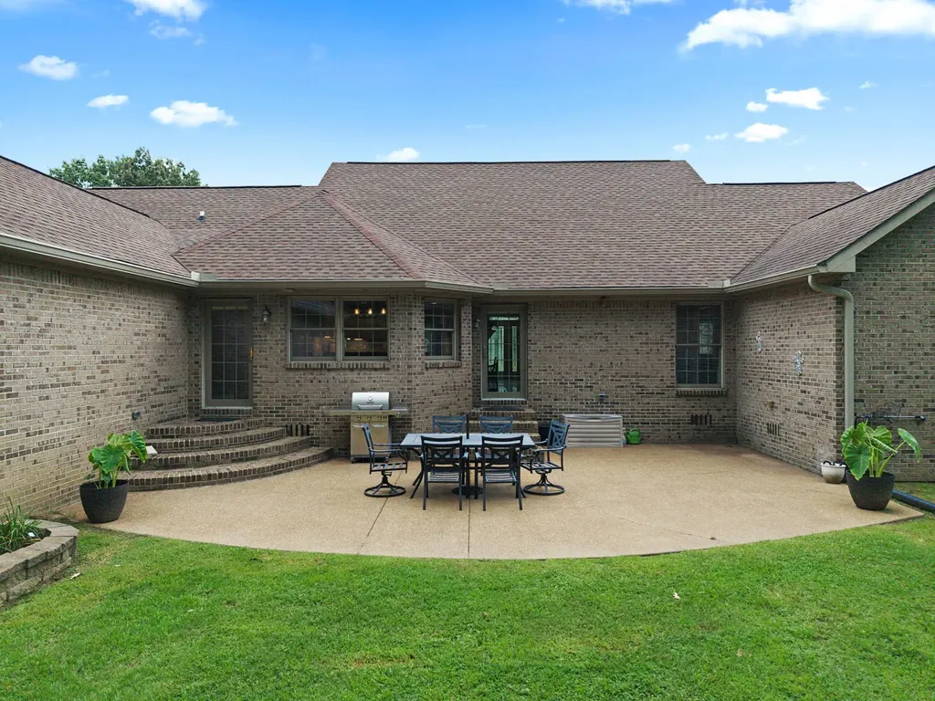315 Stonecreek Place Paducah KY 42003