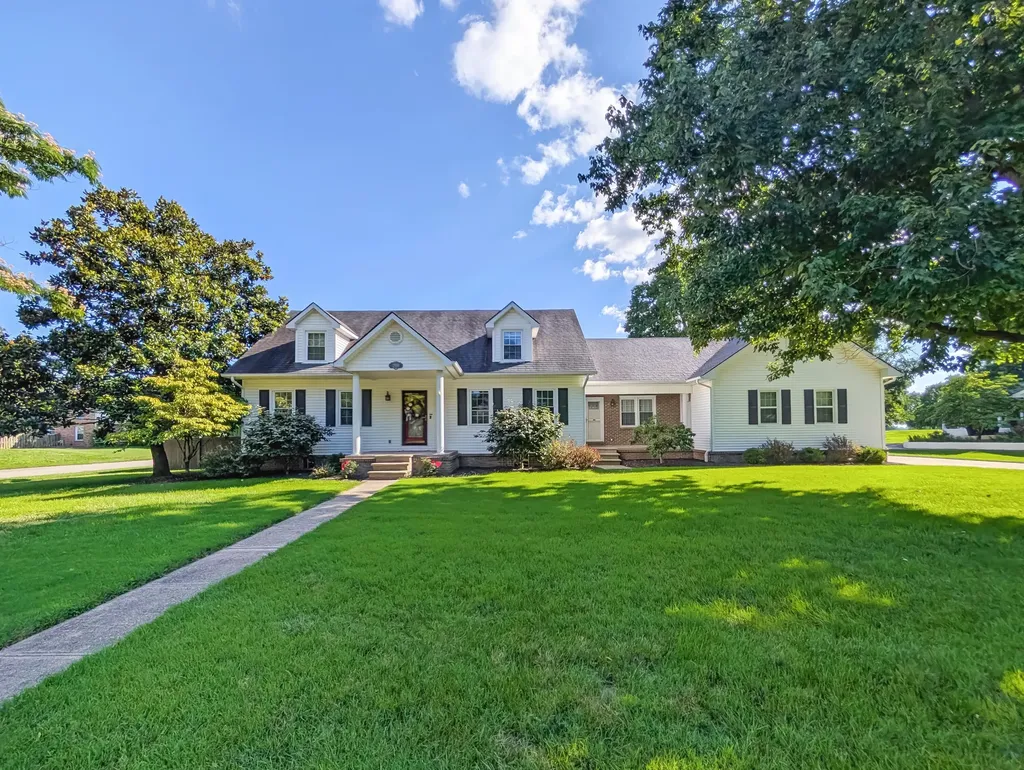 200 W Fairway Drive Nicholasville KY 40356
