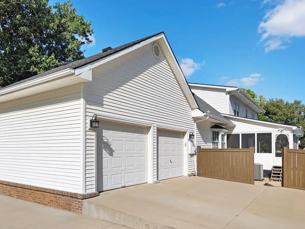 200 W Fairway Drive Nicholasville KY 40356