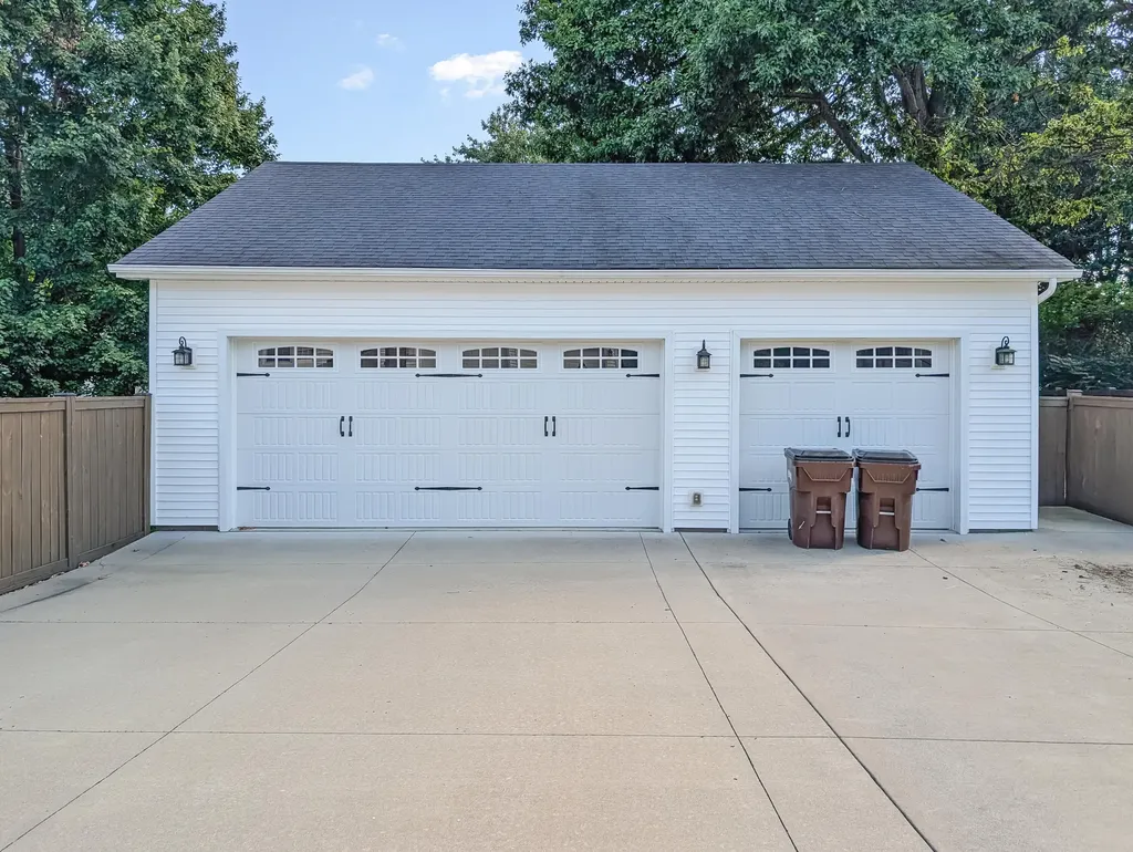 200 W Fairway Drive Nicholasville KY 40356
