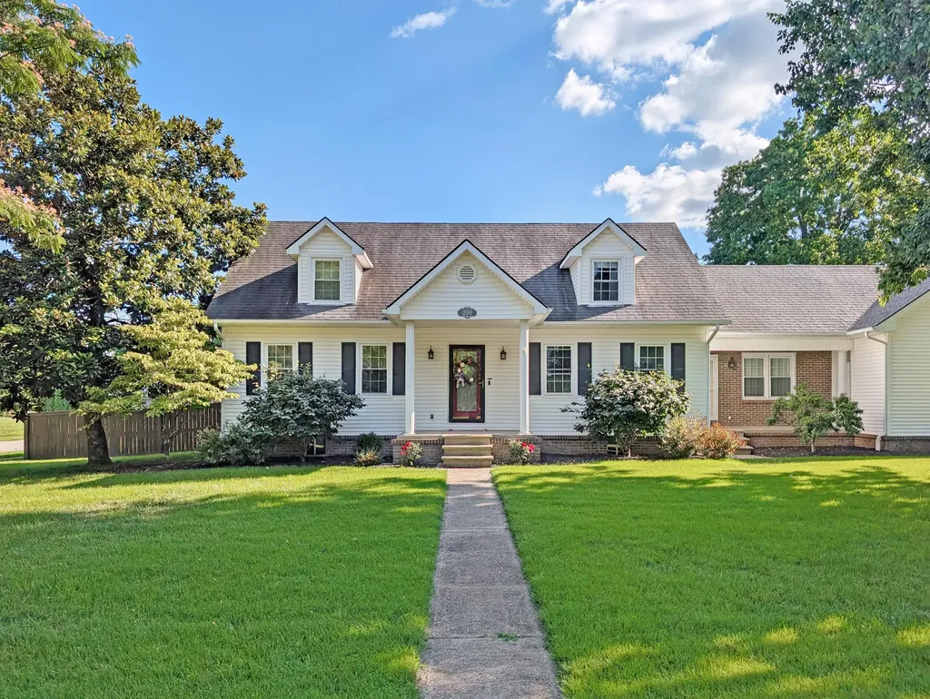 200 W Fairway Drive Nicholasville KY 40356