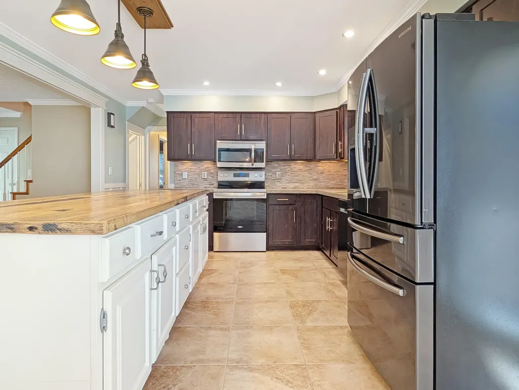 200 W Fairway Drive Nicholasville KY 40356