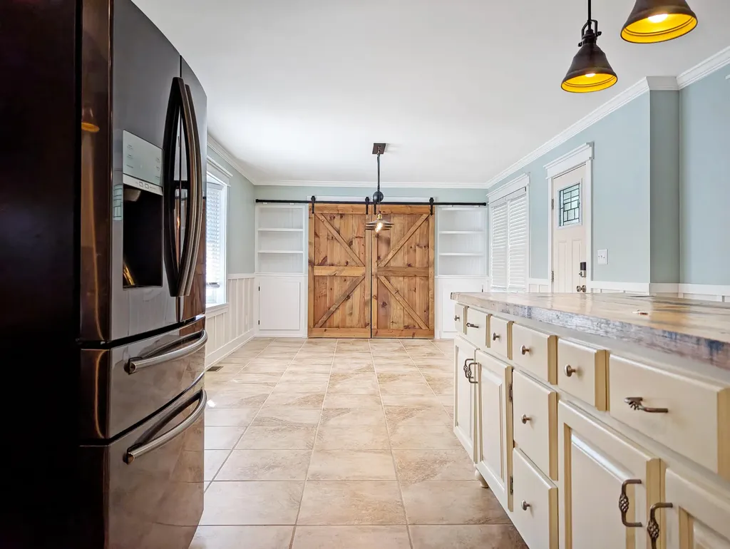200 W Fairway Drive Nicholasville KY 40356