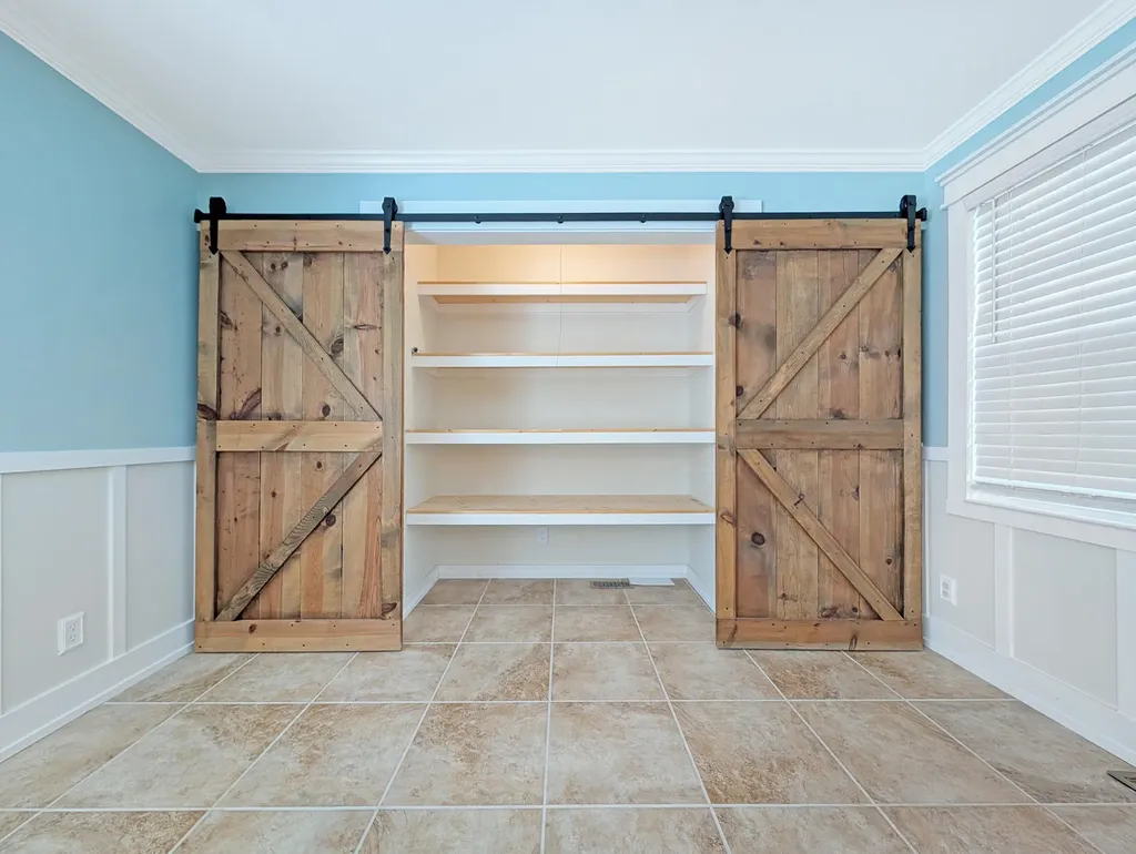 200 W Fairway Drive Nicholasville KY 40356