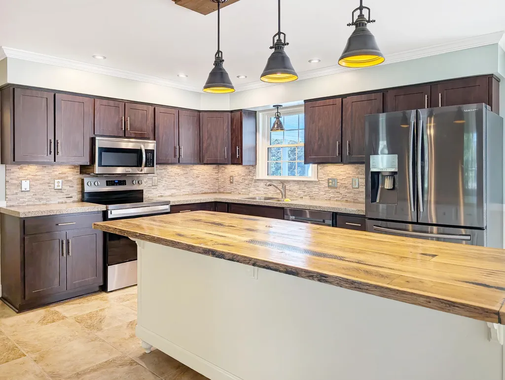 200 W Fairway Drive Nicholasville KY 40356