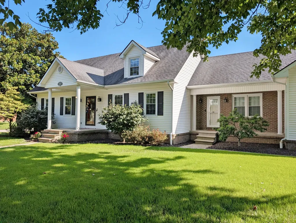 200 W Fairway Drive Nicholasville KY 40356
