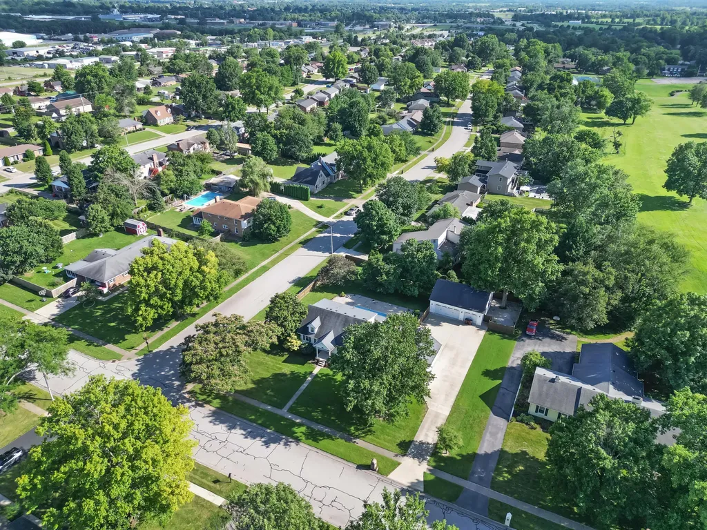 200 W Fairway Drive Nicholasville KY 40356