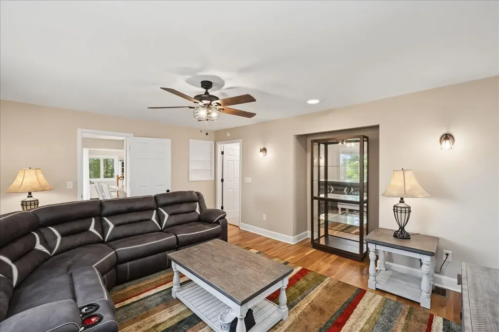 225 Beams Drive Harrodsburg KY 40330