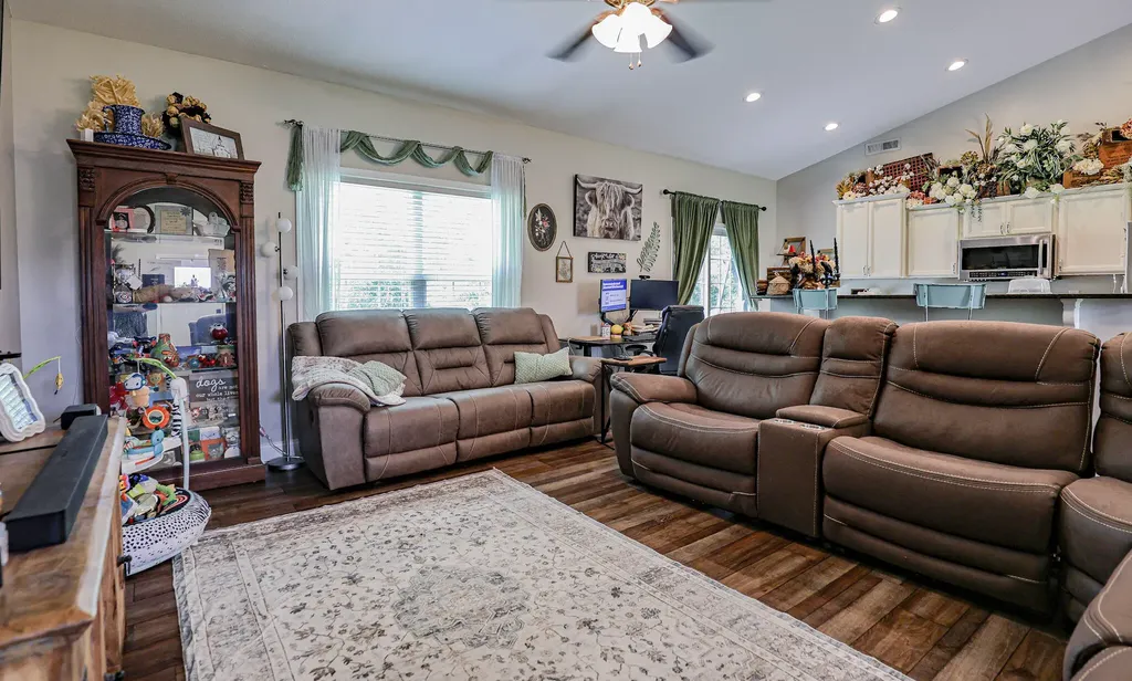90 Abigale Way Hickory KY 42051