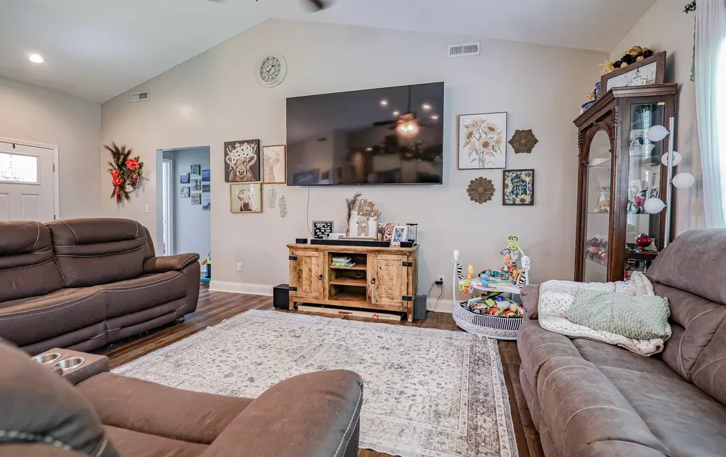 90 Abigale Way Hickory KY 42051