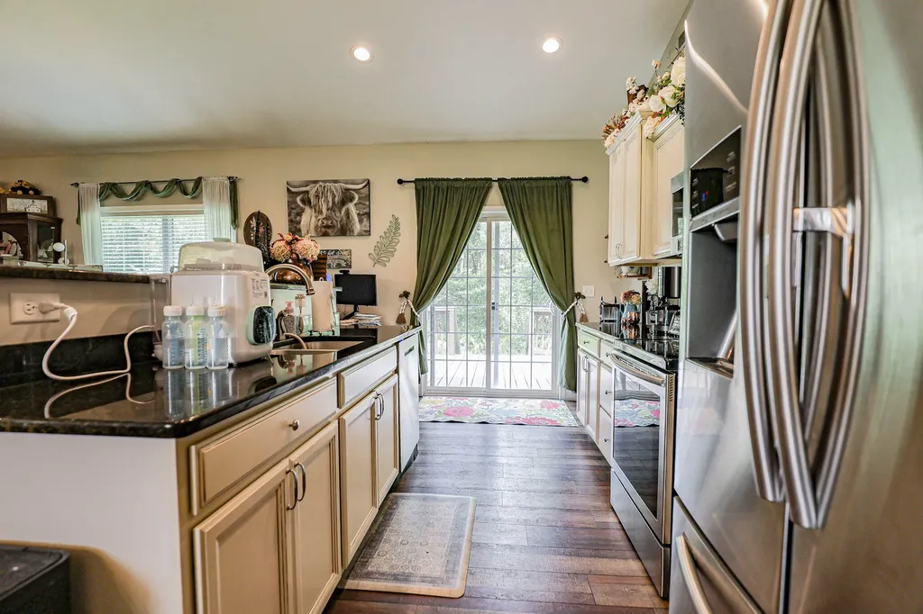 90 Abigale Way Hickory KY 42051