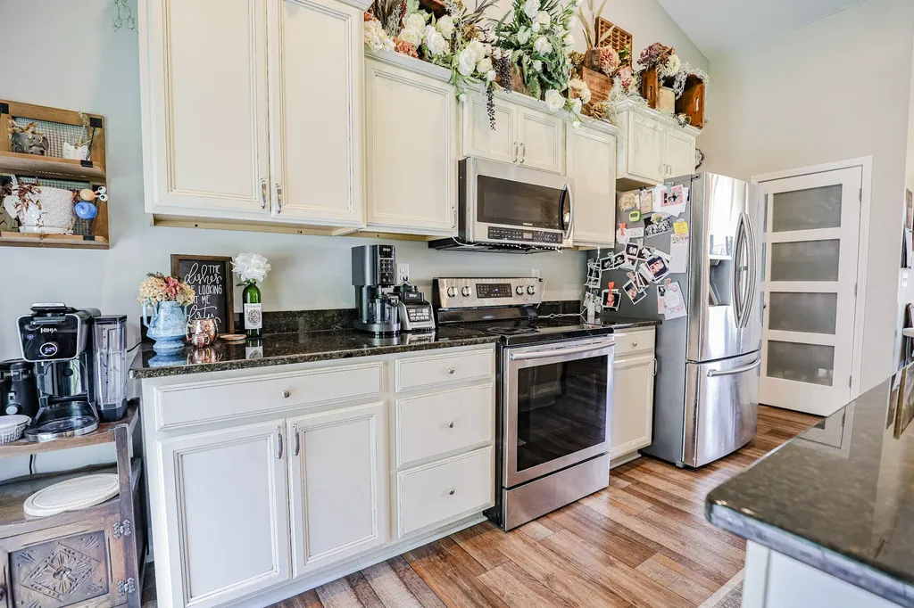 90 Abigale Way Hickory KY 42051