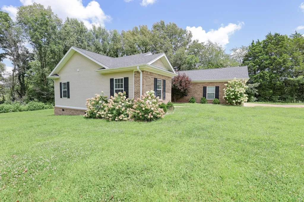 90 Abigale Way Hickory KY 42051
