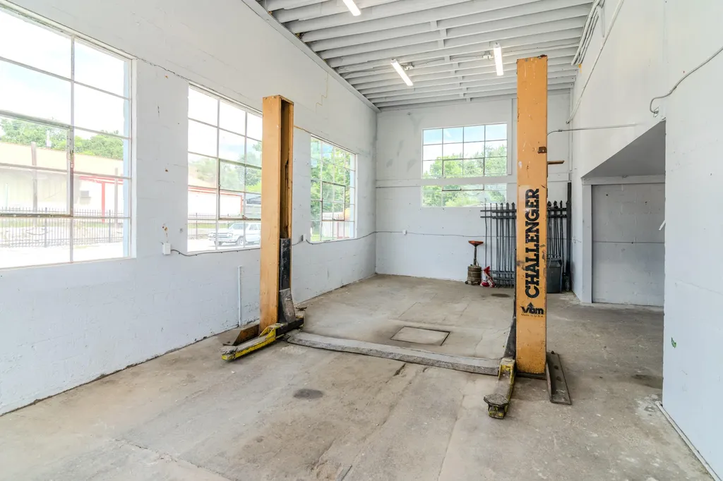311 Main Street N Middletown KY 40357