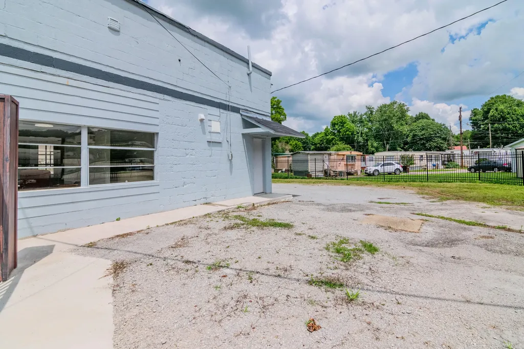 311 Main Street N Middletown KY 40357