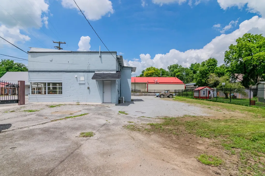311 Main Street N Middletown KY 40357