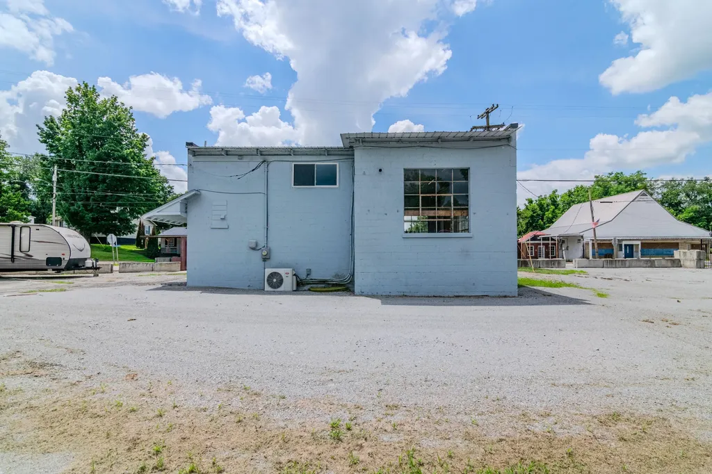 311 Main Street N Middletown KY 40357