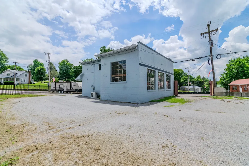 311 Main Street N Middletown KY 40357