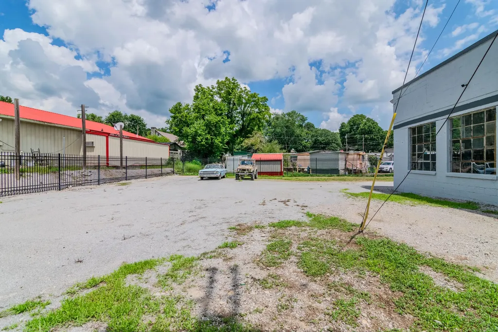 311 Main Street N Middletown KY 40357