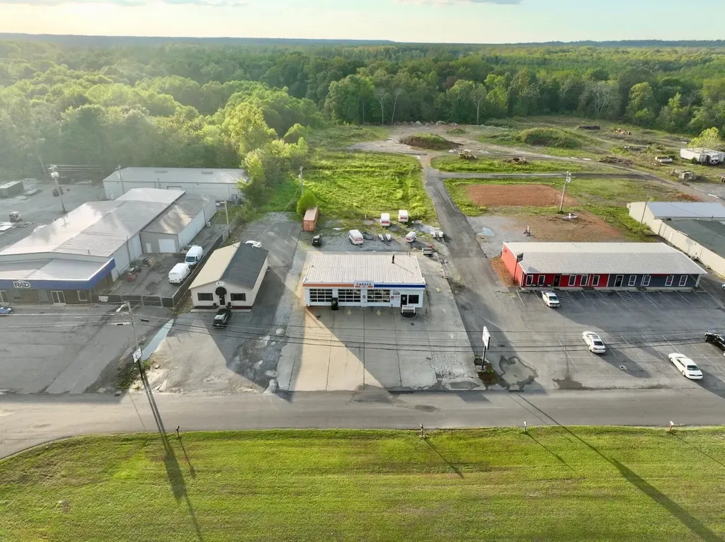 38 Main Street Benton KY 42025