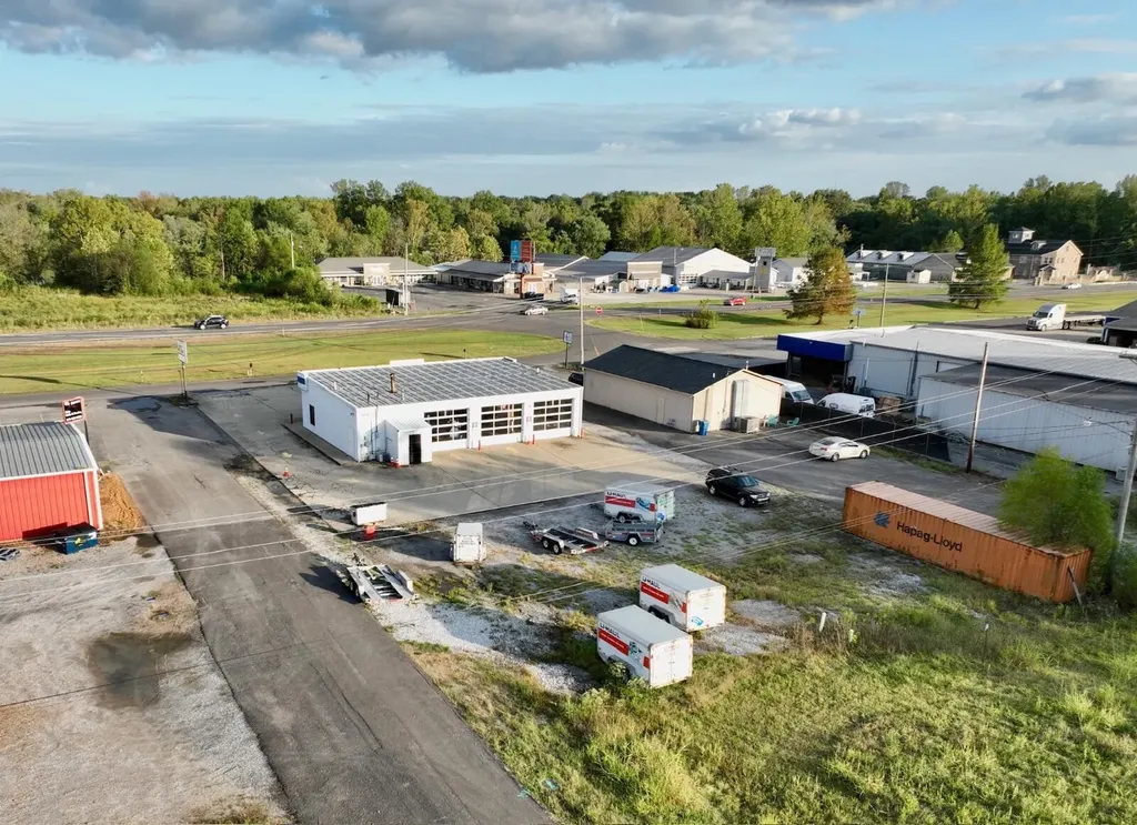 38 Main Street Benton KY 42025