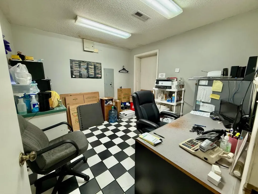 38 Main Street Benton KY 42025