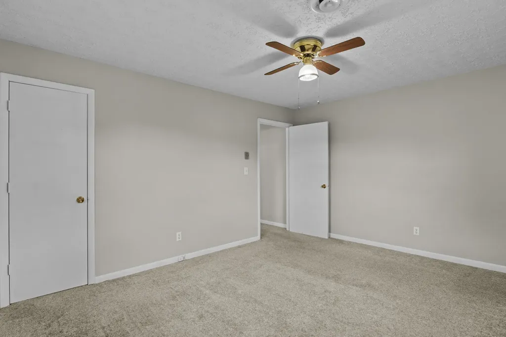 79 Pine Street Crab Orchard KY 40419