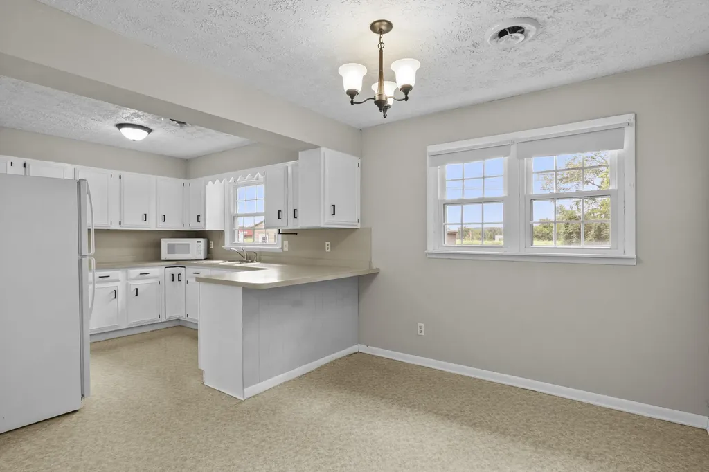 79 Pine Street Crab Orchard KY 40419