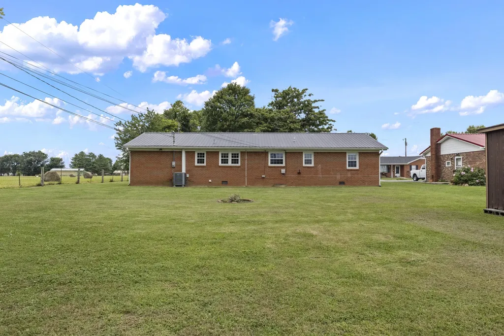 79 Pine Street Crab Orchard KY 40419