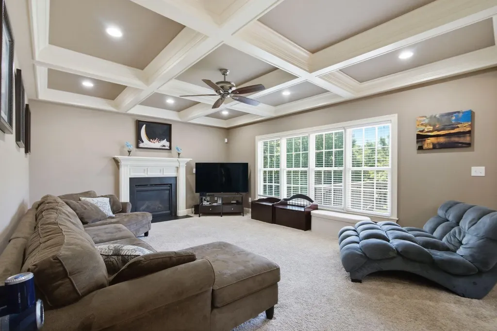236 Somersly Place Lexington KY 40515