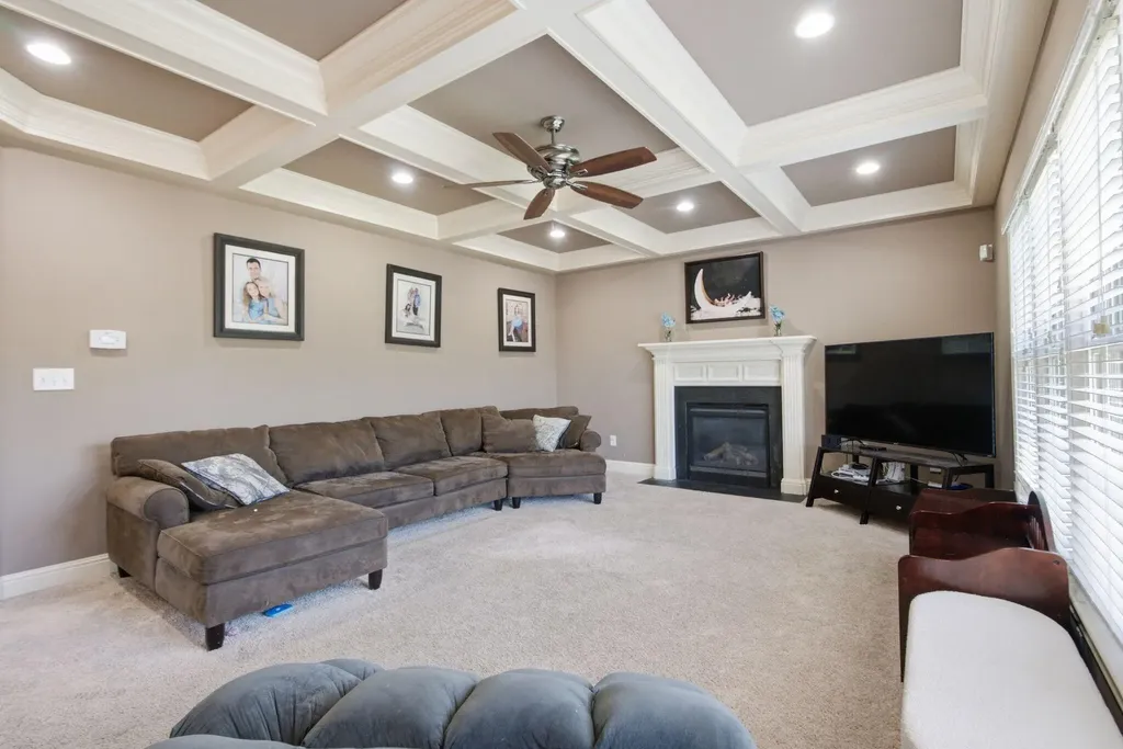 236 Somersly Place Lexington KY 40515