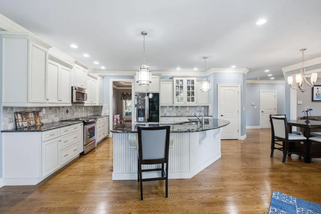236 Somersly Place Lexington KY 40515