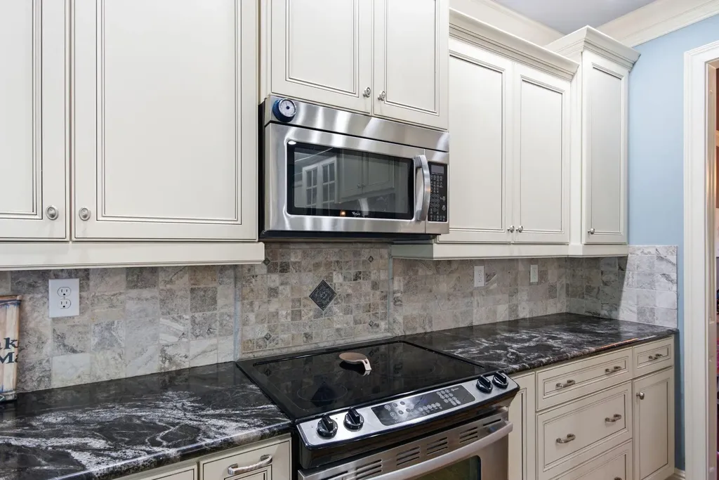236 Somersly Place Lexington KY 40515