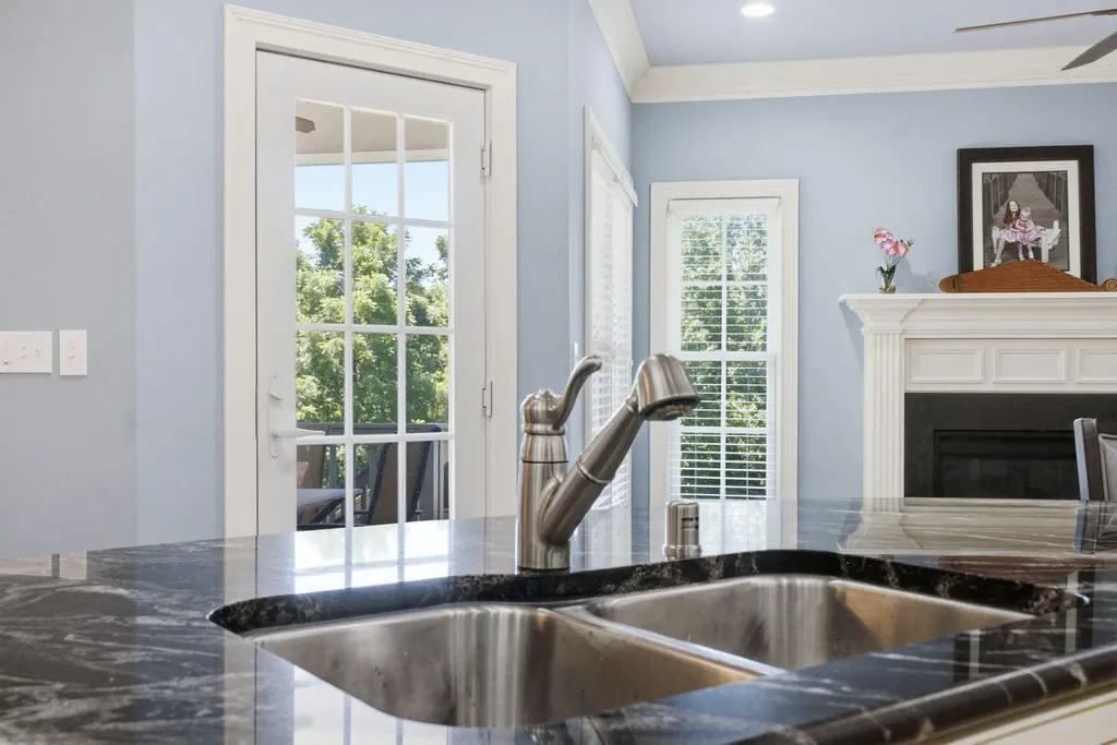 236 Somersly Place Lexington KY 40515