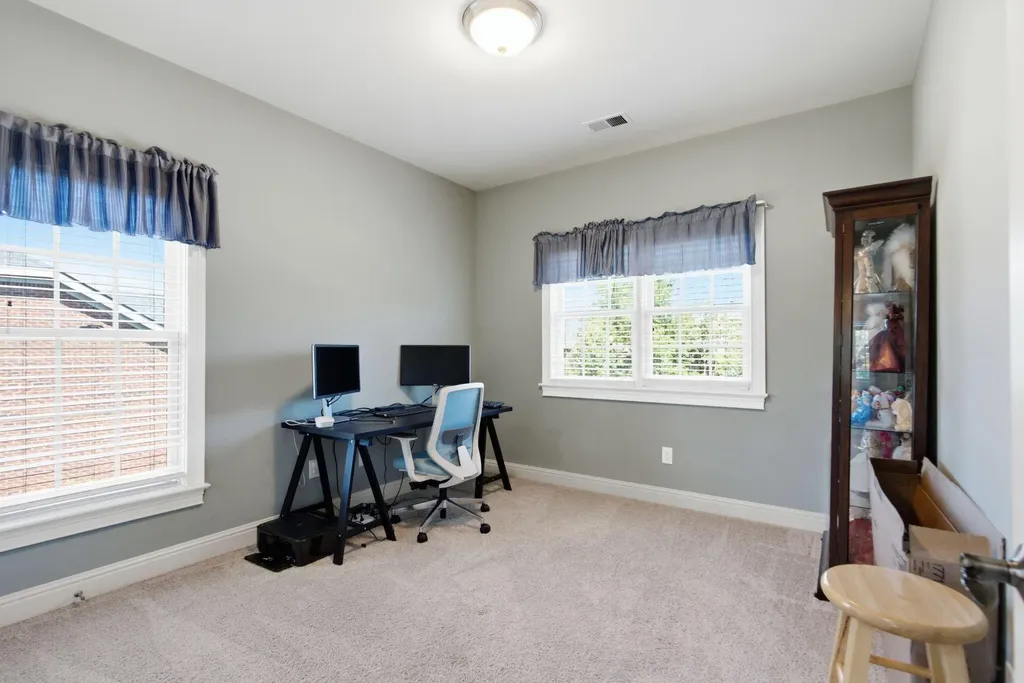 236 Somersly Place Lexington KY 40515