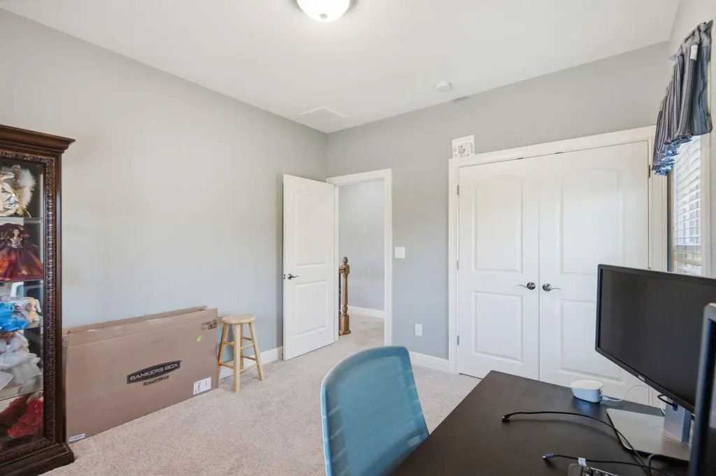 236 Somersly Place Lexington KY 40515