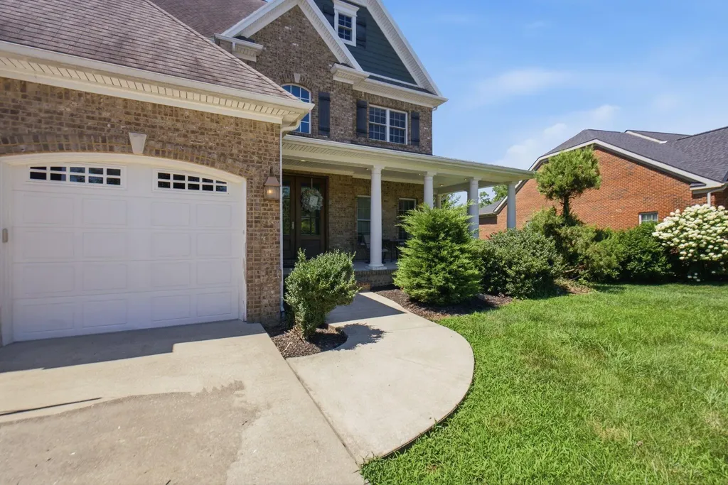 236 Somersly Place Lexington KY 40515