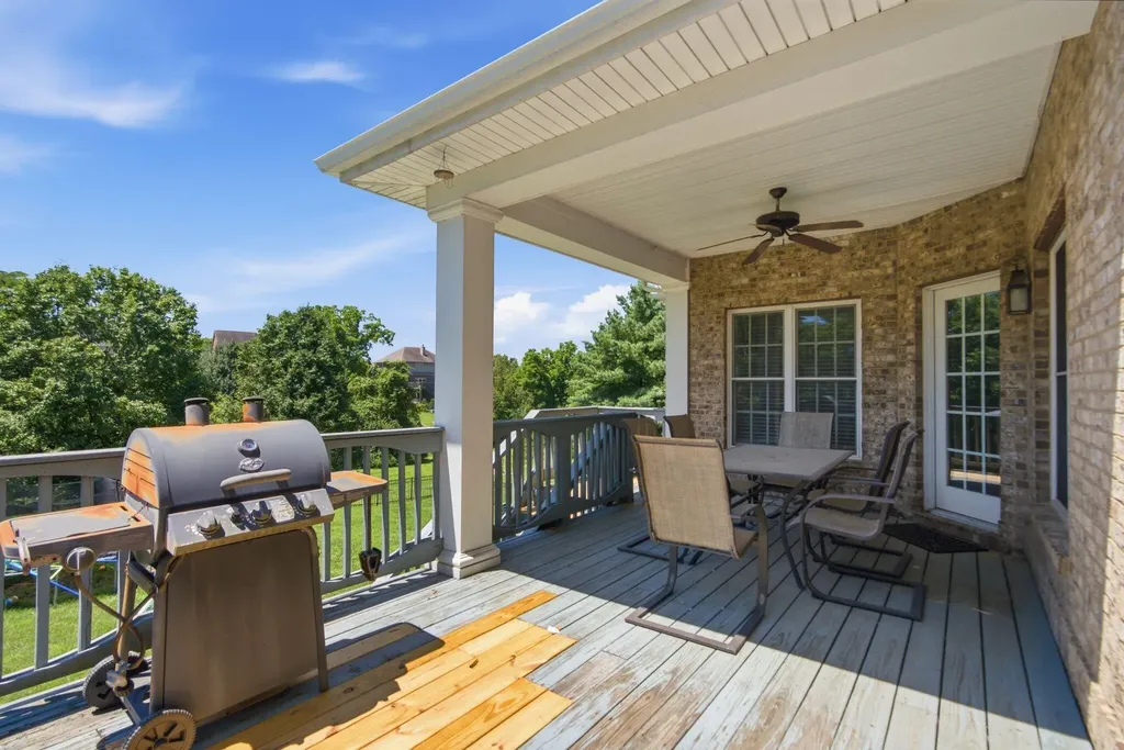 236 Somersly Place Lexington KY 40515