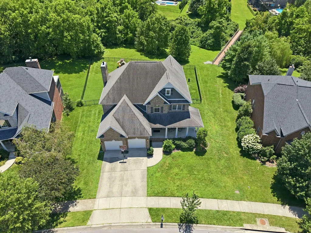 236 Somersly Place Lexington KY 40515