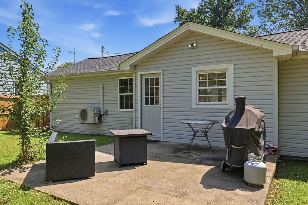 506 S 7th Street Murray KY 42071