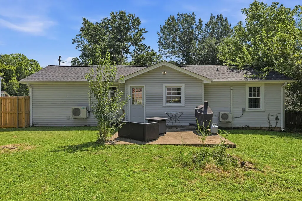 506 S 7th Street Murray KY 42071