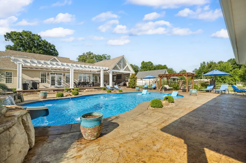 283 Cotton Road Corbin KY 40701